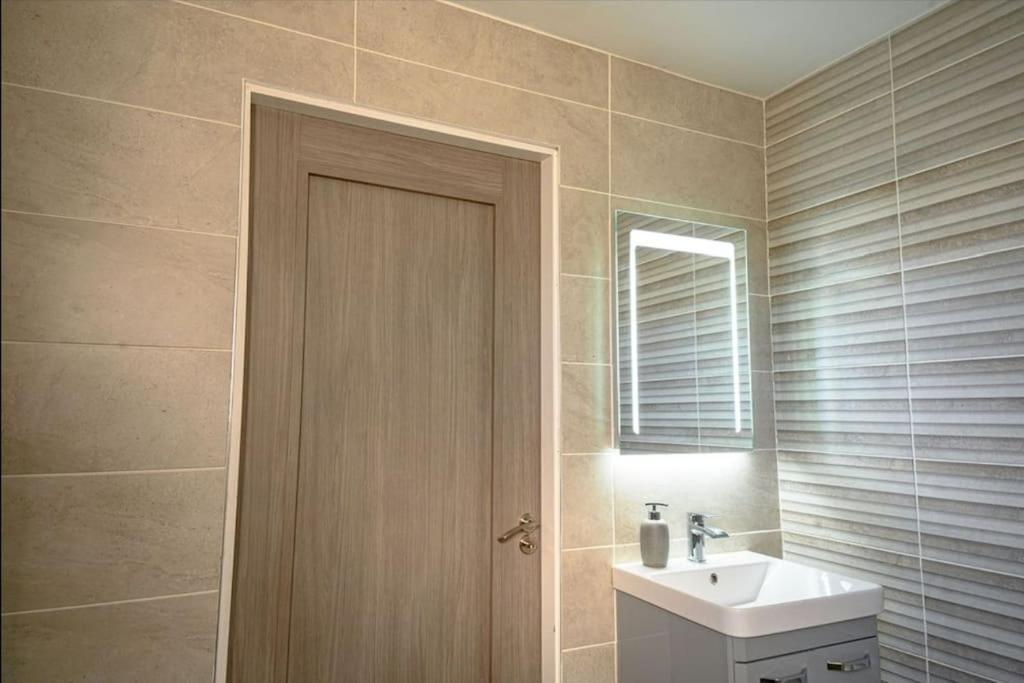 No 1 Kinvara House Cill Airne Esterno foto